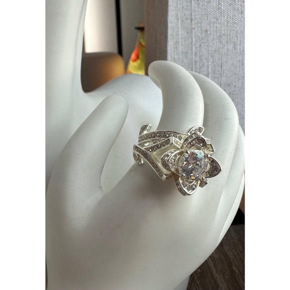 🆕 Silver CZ Ring Set - Picture 5 of 13